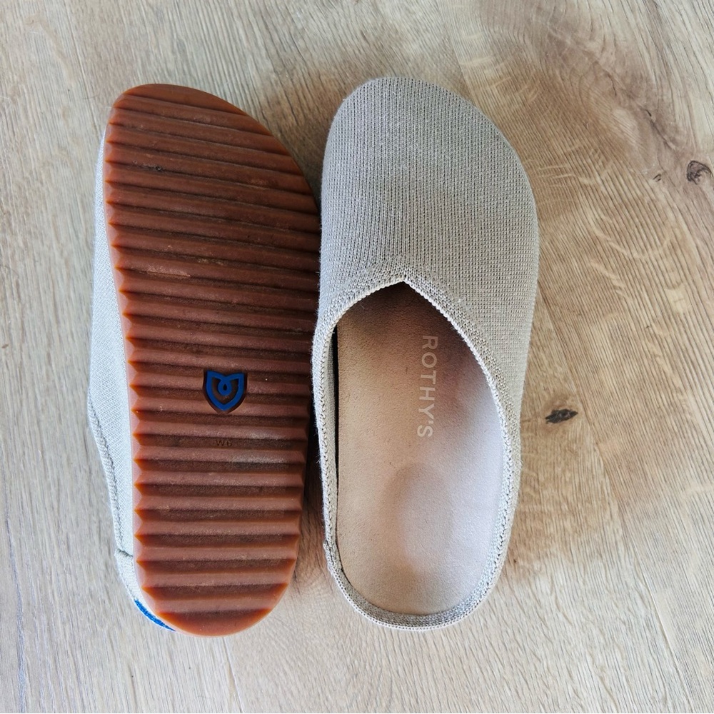 Rothy's casual clog Dune color size 6 - Picture 6 of 8
